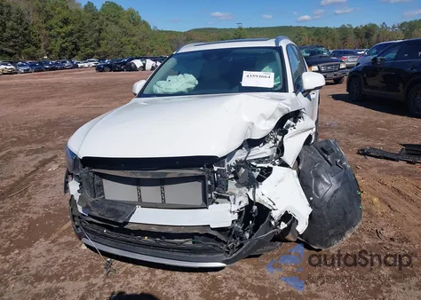 2020 Volvo Xc40 T5 Momentum z USA, uszkodzony, nr VIN YV4162UKXL2187831